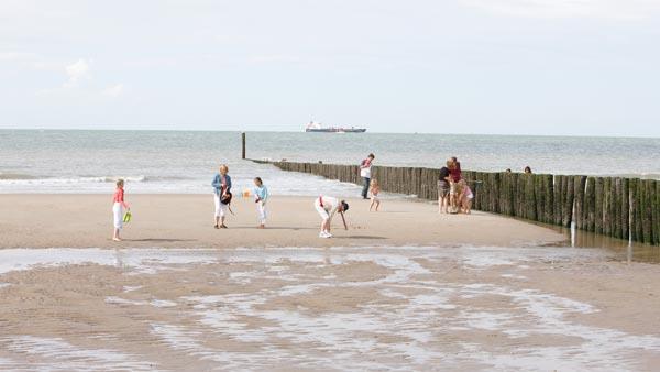 Op het strand